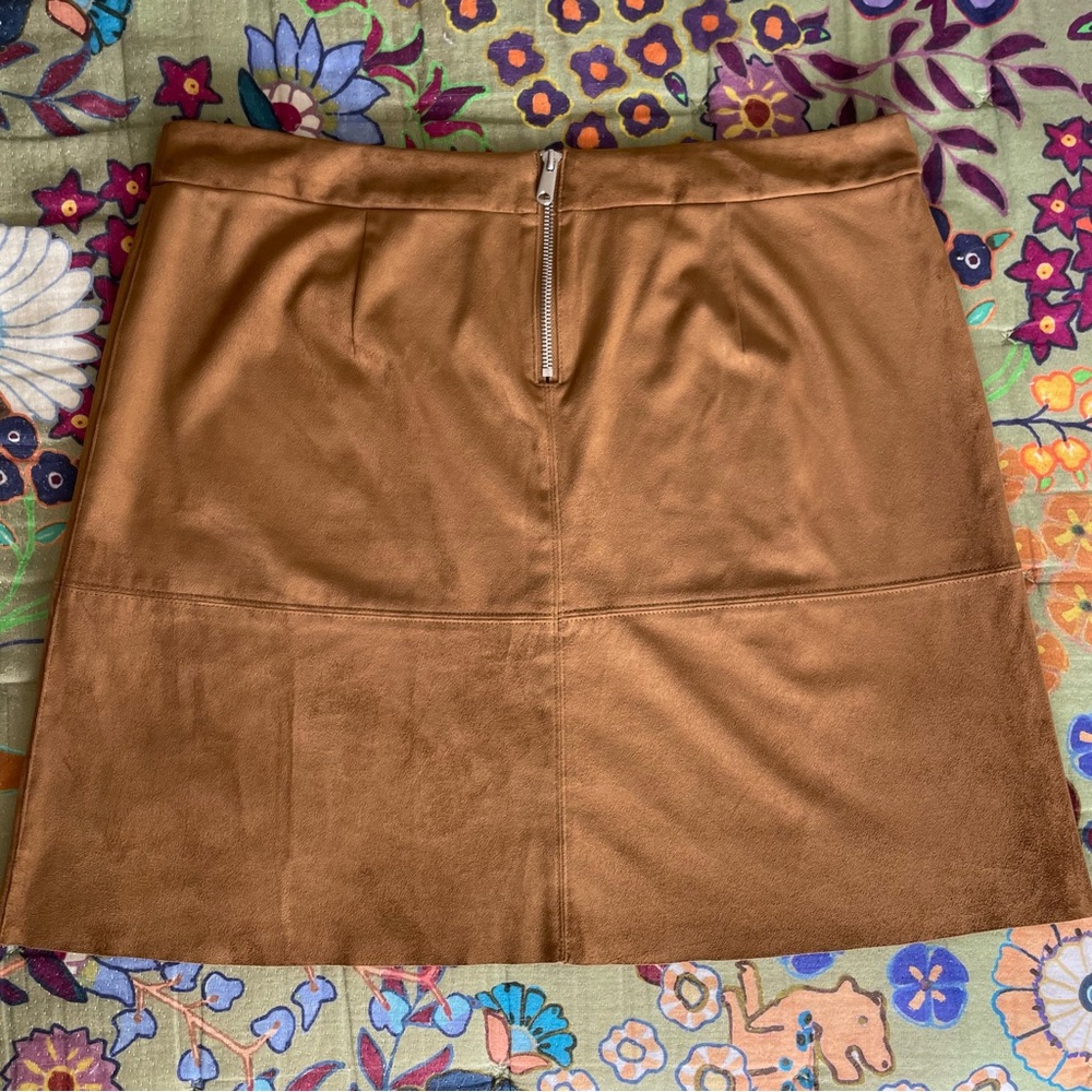 Alfani Faux Suede Brown Skirt Size 14 - Picture 2 of 6